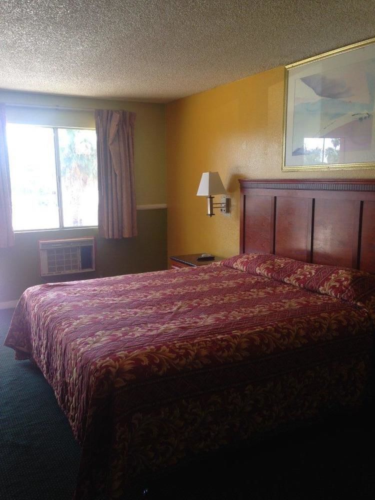 Simplestay Suites - Downtown San Bernardino Exteriör bild